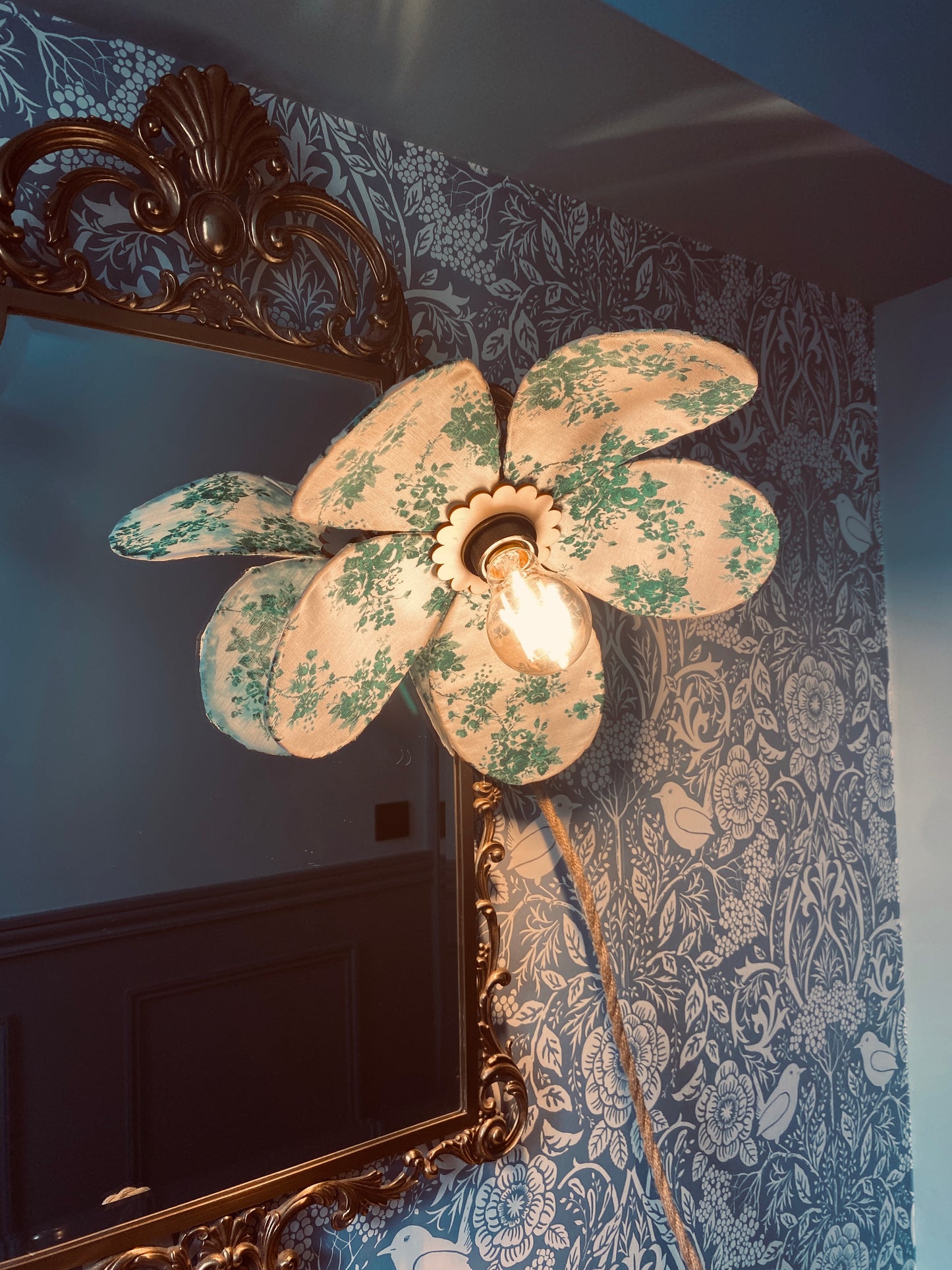 Lampe Rosalie romantique verte