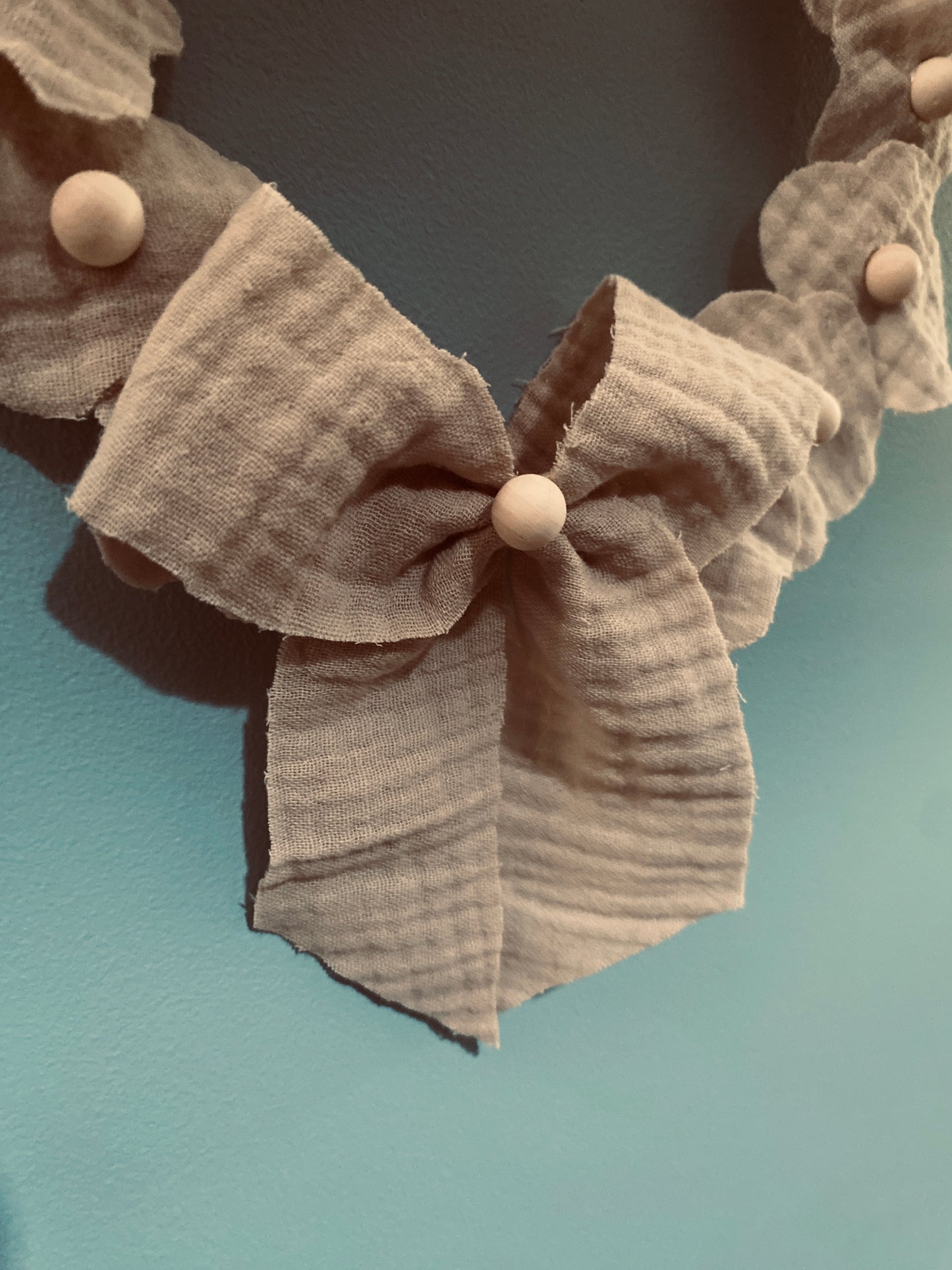 Couronne florale Augustine gaze de coton beige