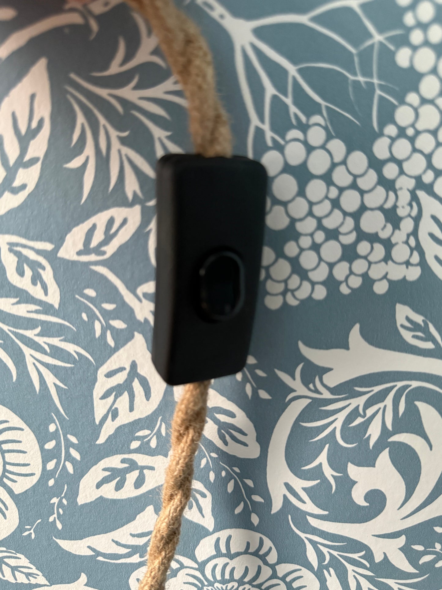 Anna – Lampe en gaze de coton fleurie | charme anglais vintage & douceur intemporelle