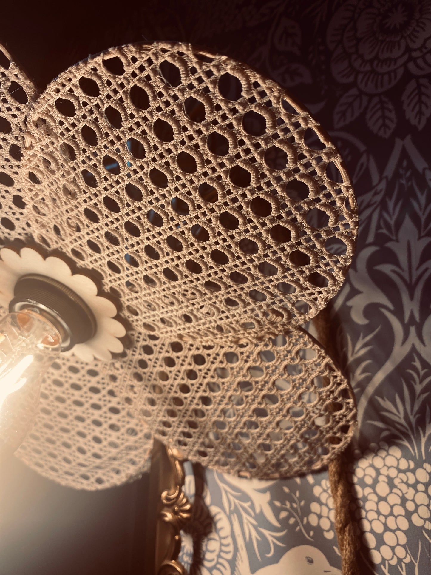 Lampe Anna esprit cannage